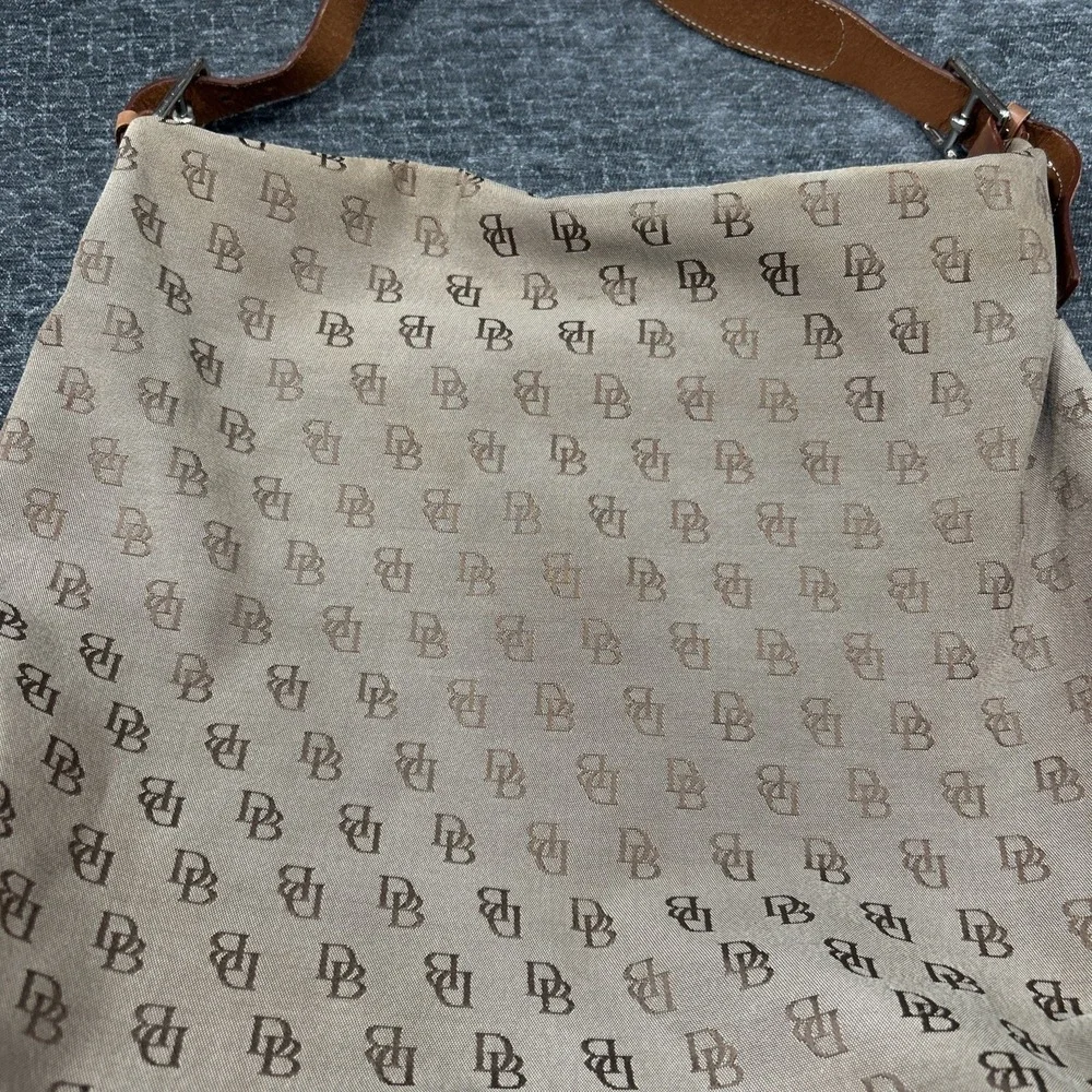 Dooney & Bourke DB Monogram Canvas Hobo Shoulder Bag Brown Leather  Trim‎ Y2K